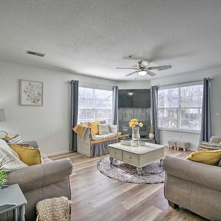 Updated Resort Condo 3 Mi From Branson Strip! Exterior photo